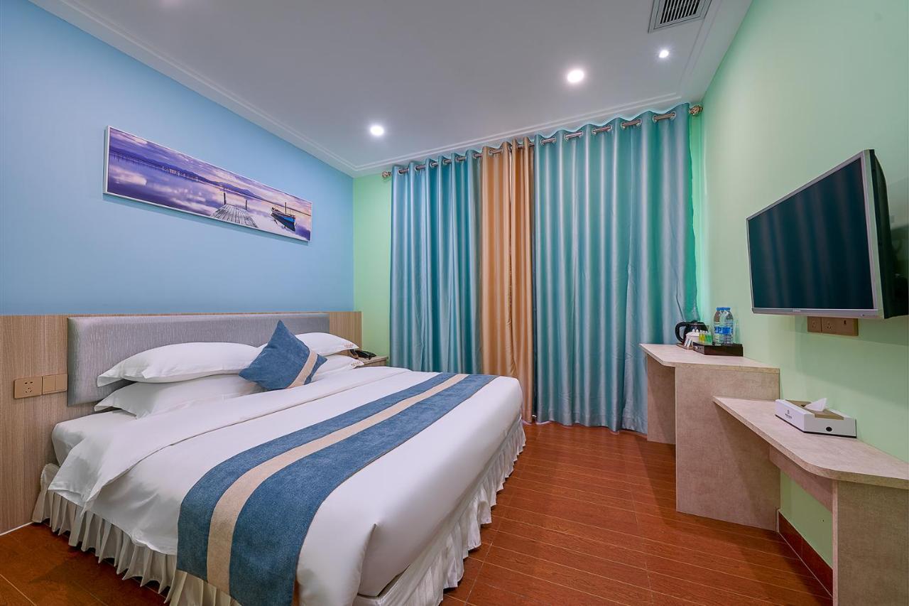 Frida Hotels Guangzhou Baiyun International Airport Екстер'єр фото
