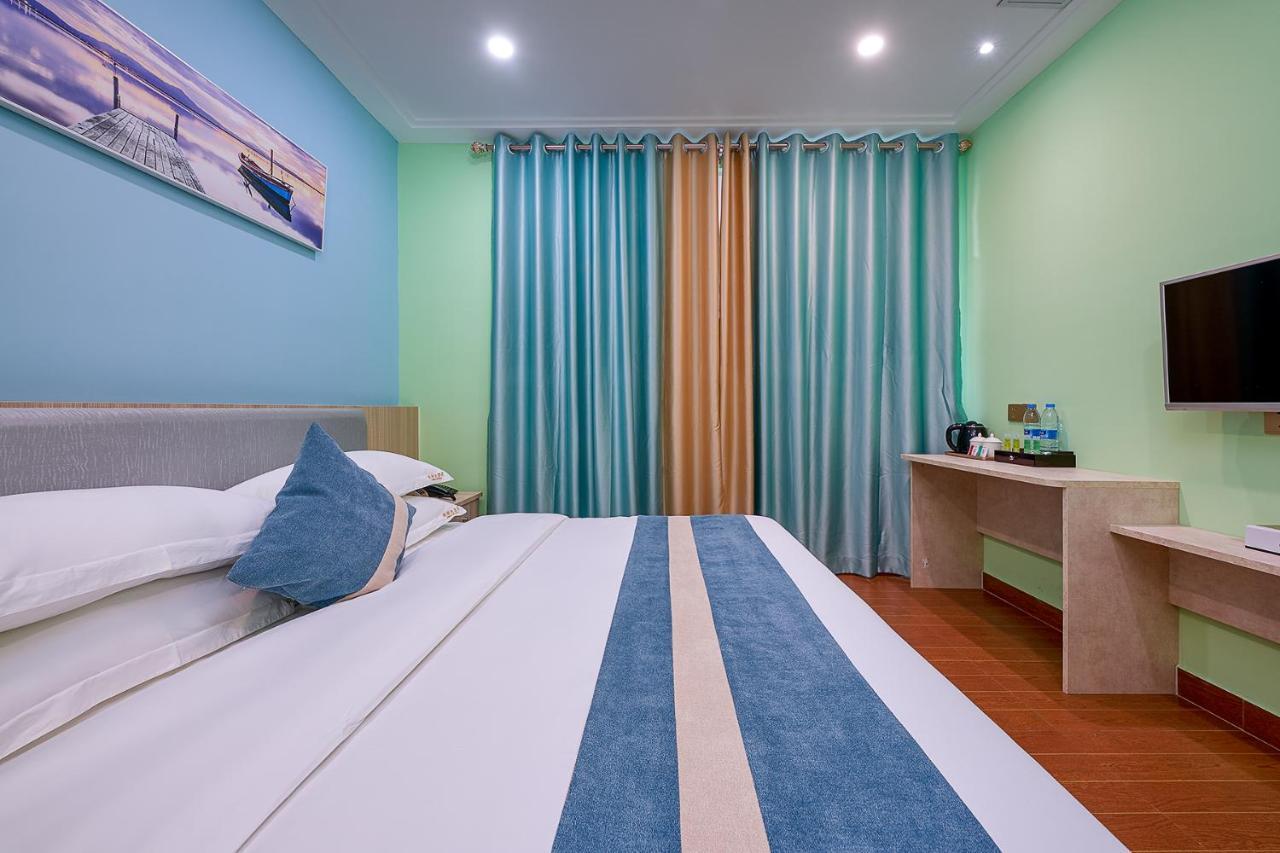 Frida Hotels Guangzhou Baiyun International Airport Екстер'єр фото