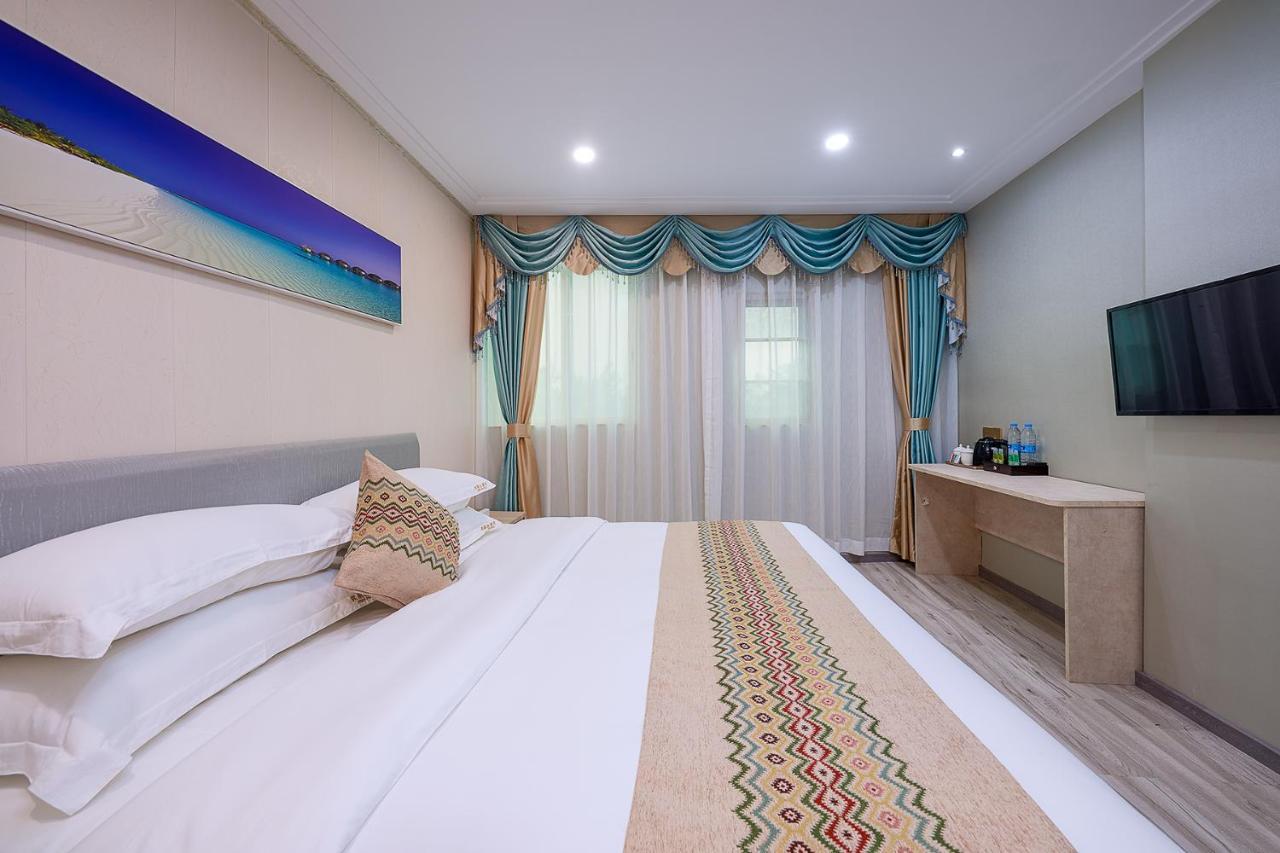 Frida Hotels Guangzhou Baiyun International Airport Екстер'єр фото