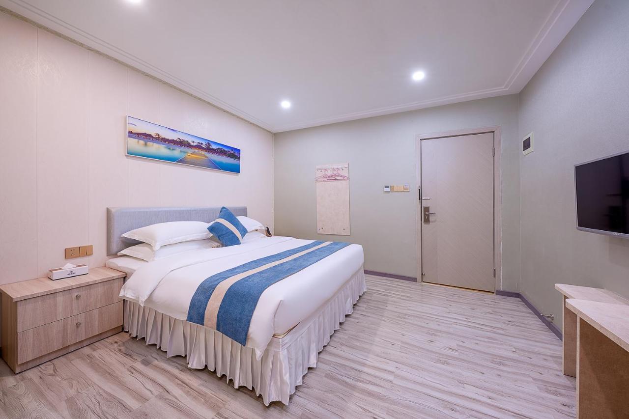 Frida Hotels Guangzhou Baiyun International Airport Екстер'єр фото