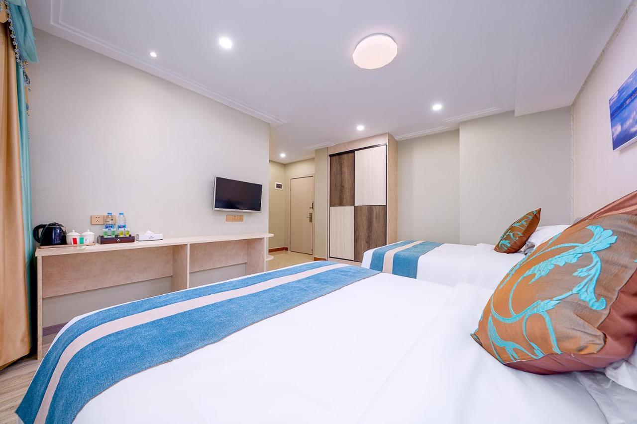 Frida Hotels Guangzhou Baiyun International Airport Екстер'єр фото