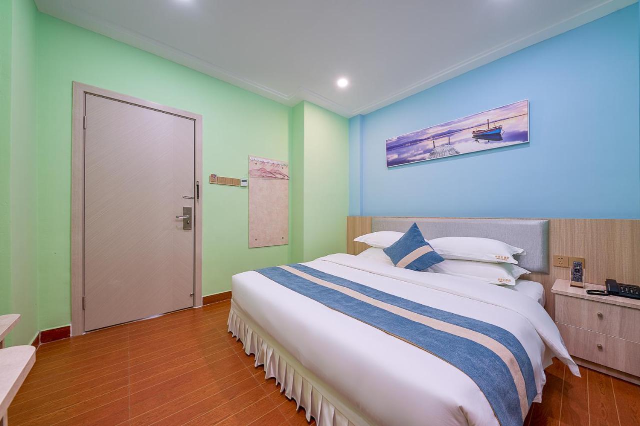 Frida Hotels Guangzhou Baiyun International Airport Екстер'єр фото