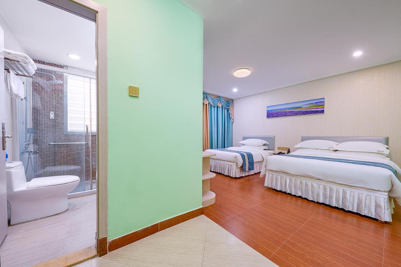 Frida Hotels Guangzhou Baiyun International Airport Екстер'єр фото