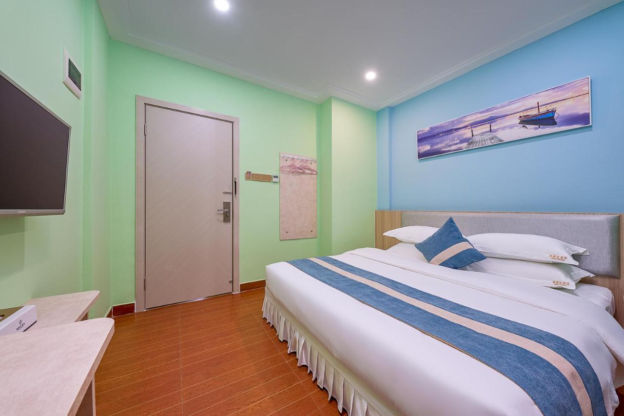 Frida Hotels Guangzhou Baiyun International Airport Екстер'єр фото