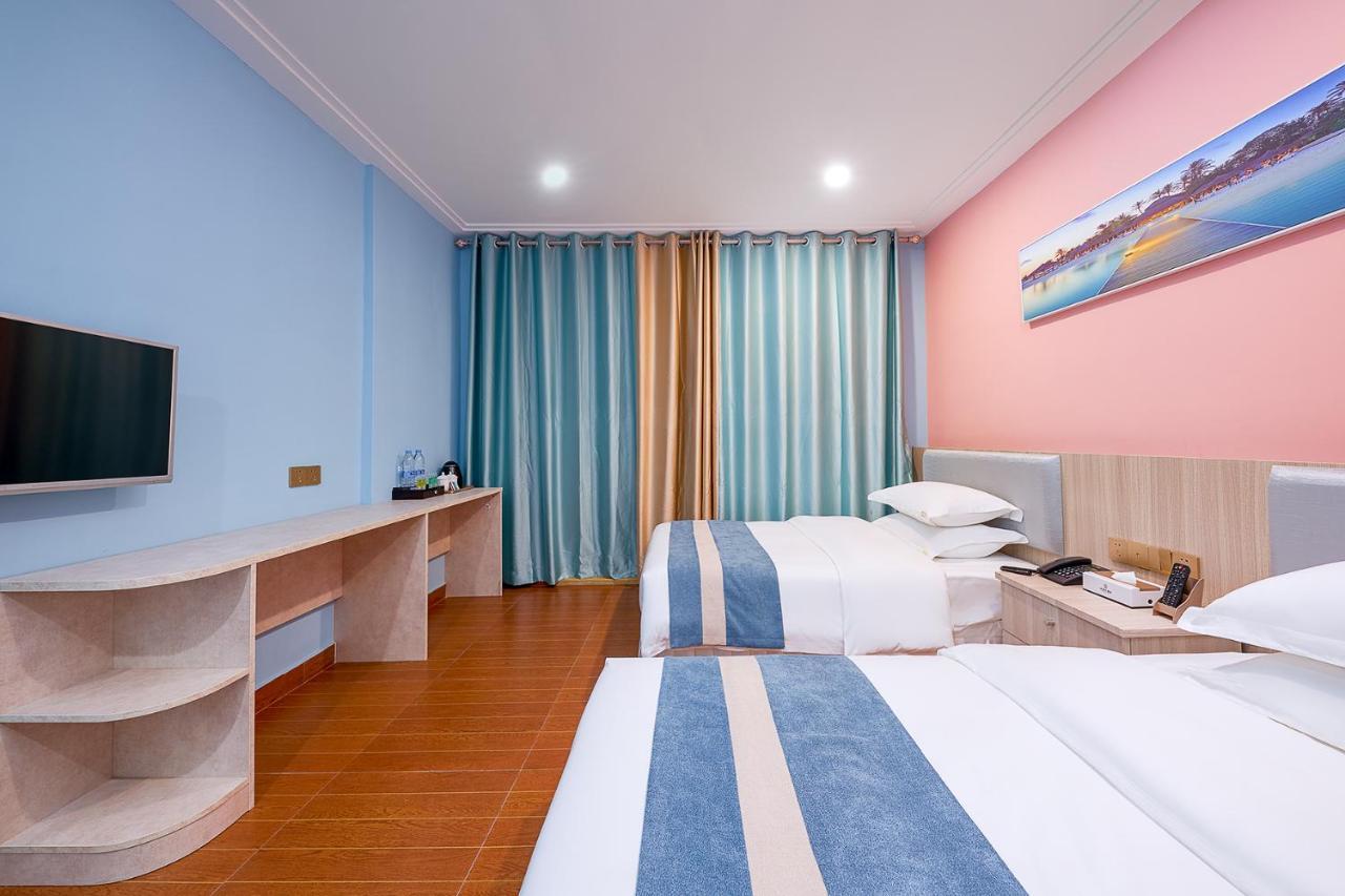 Frida Hotels Guangzhou Baiyun International Airport Екстер'єр фото